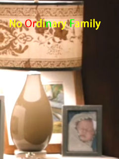 Постер к сериалу «Необычная семья» Необычная семья все серии 1 сезон смотреть онлайн бесплатно